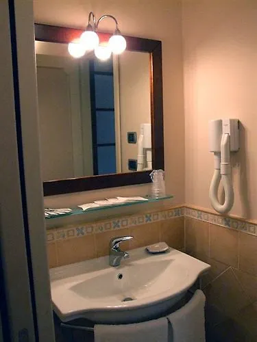 Residence Hotel La Giara Λίπαρι Ξενοδοχείο με διαμερίσματα